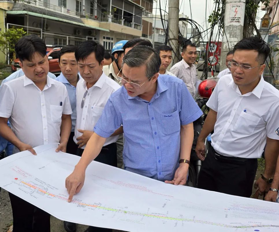 Chủ tịch UBND TP Cần Thơ Trương Cảnh Tuyên khảo sát dự án Nâng cấp, mở rộng quốc lộ 91 Chủ tịch UBND TP Cần Thơ Trương Cảnh Tuyên khảo sát dự án Nâng cấp, mở rộng quốc lộ 91