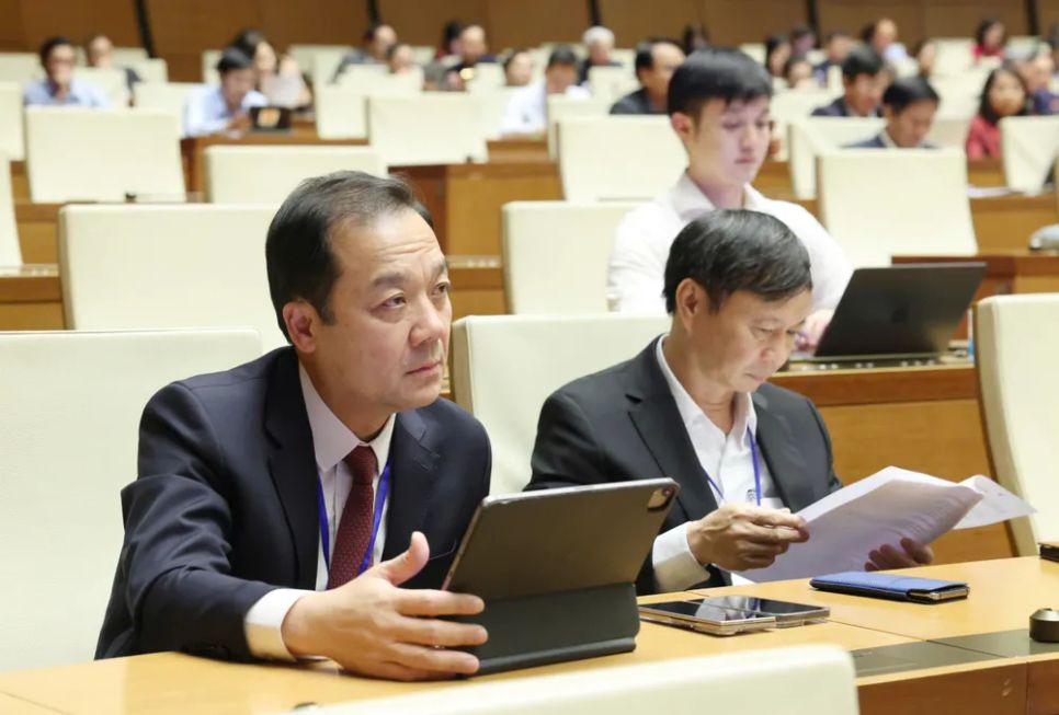 Đại biểu Quốc hội chuẩn bị biểu quyết. Ảnh: QUANG PHÚC