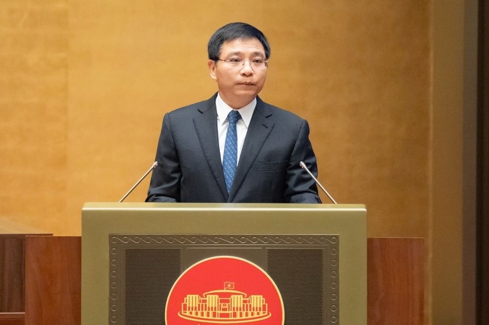 Bộ trưởng Bộ Tài chính Nguyễn Văn Thắng trình bày báo cáo tiếp thu, giải trình Bộ trưởng Bộ Tài chính Nguyễn Văn Thắng trình bày báo cáo tiếp thu, giải trình