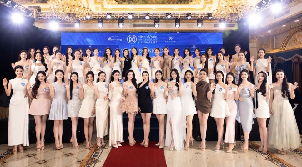 Top 50 được chọn từ hơn 300 hồ sơ đăng ký tại Vòng sơ khảo Top 50 được chọn từ hơn 300 hồ sơ đăng ký tại Vòng sơ khảo