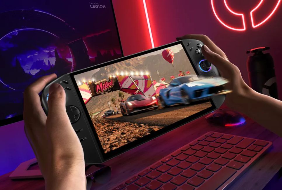 Máy chơi game cầm tay tái hiện những trận chiến hào hùng