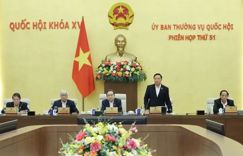 Phó Chủ tịch Quốc hội Nguyễn Khắc Định phát biểu tại phiên họp thứ 51 của Ủy ban Thường vụ Quốc hội, chiều 24-11. Ảnh: QUANG PHÚC