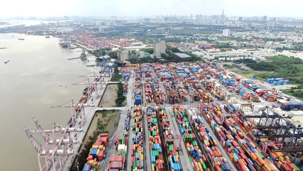 Tân Cảng Phú Hữu, phường Long Trường, TPHCM. Ảnh: HOÀNG HÙNG