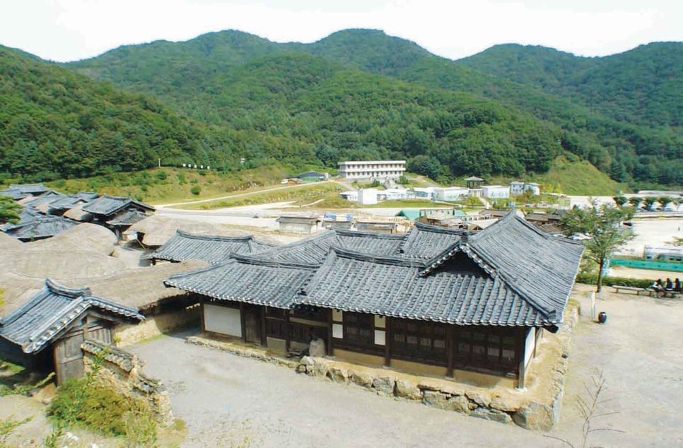 “Thành phố điện ảnh” - Tìm lời giải rút ngắn khoảng cách danh hiệu và năng lực: Nhiều điểm nghẽn chưa tháo gỡ (Bài 1) “Thành phố điện ảnh” - Tìm lời giải rút ngắn khoảng cách danh hiệu và năng lực: Nhiều điểm nghẽn chưa tháo gỡ (Bài 1)