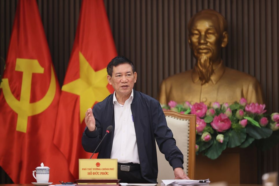 Phó Thủ tướng Hồ Đức Phớc chủ trì cuộc họp. Ảnh: VGP Phó Thủ tướng Hồ Đức Phớc chủ trì cuộc họp. Ảnh: VGP