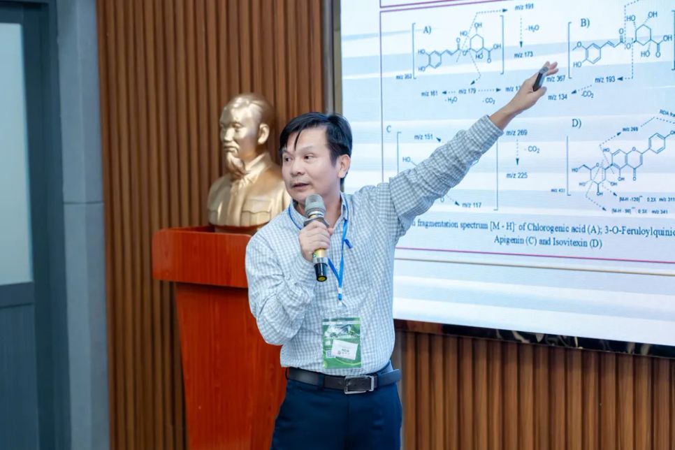 Hơn 100 tham luận và hơn 60 poster của gần 120 nhà khoa học, chuyên gia gửi đến Hội thảo