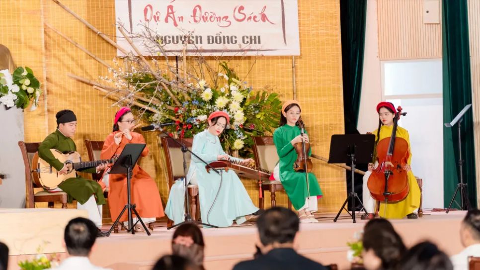 “Chữa lành” bằng âm nhạc và văn hóa truyền thống “Chữa lành” bằng âm nhạc và văn hóa truyền thống