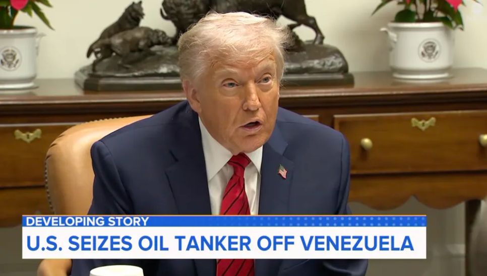 Tổng thống Mỹ đe doạ sẽ 'đánh' Venezuela Tổng thống Mỹ đe doạ sẽ 'đánh' Venezuela