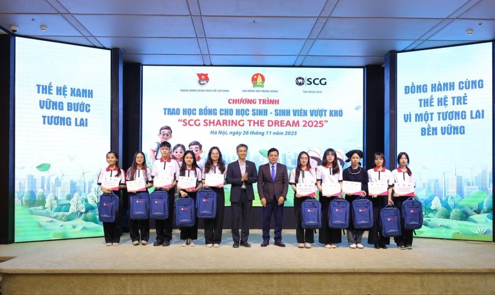 Hơn 40 tỷ đồng được trao cho sinh viên suốt 18 năm qua Hơn 40 tỷ đồng được trao cho sinh viên suốt 18 năm qua