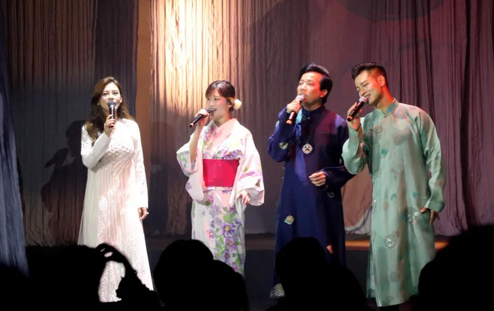 Tứ ca đặc biệt