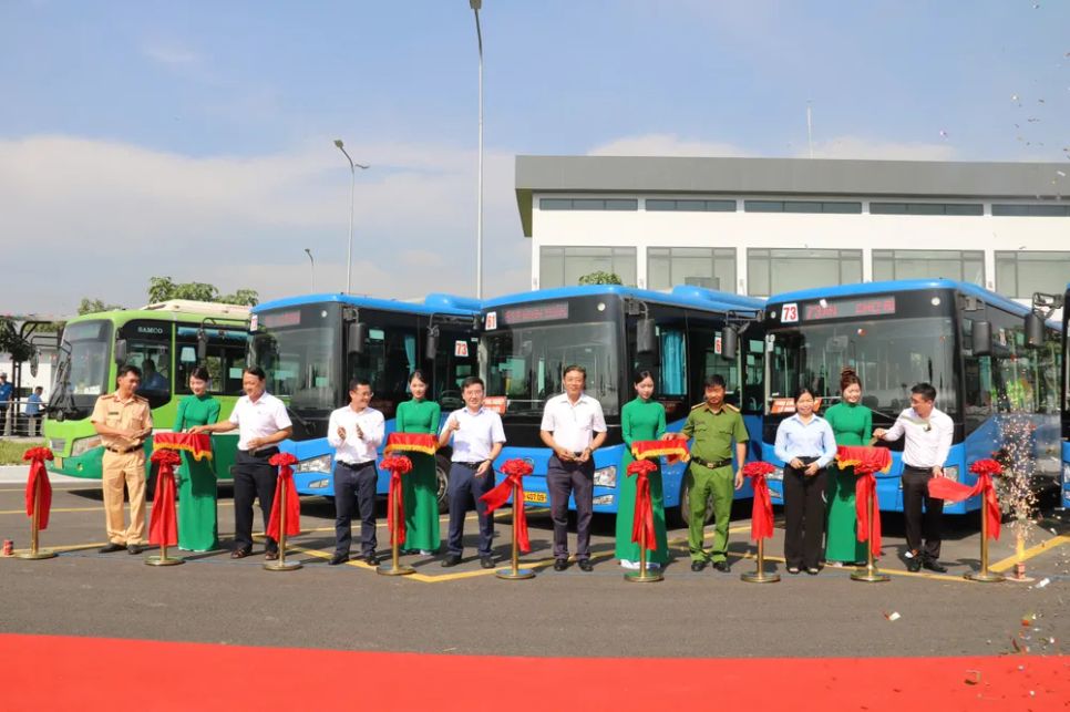 TPHCM đưa vào khai thác Bến xe buýt Lê Minh Xuân TPHCM đưa vào khai thác Bến xe buýt Lê Minh Xuân