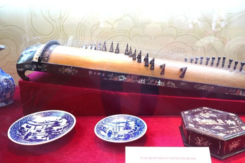 Một số hiện vật, tư liệu tại không gian trưng bày