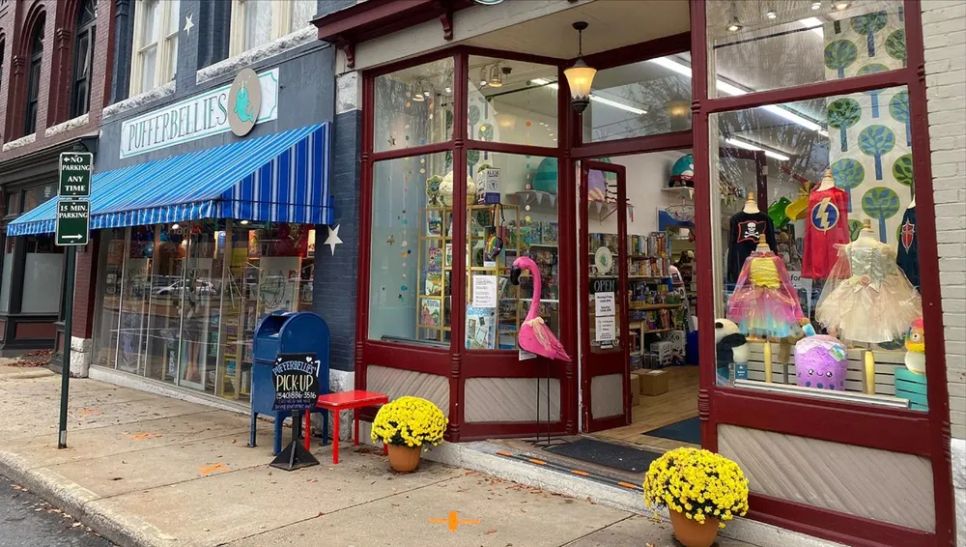 Một cửa hàng bán đồ chơi ở Mỹ. Ảnh: CNN