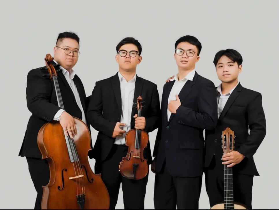 Nhóm bạn trẻ yêu nhạc cổ điển Bee Chamber