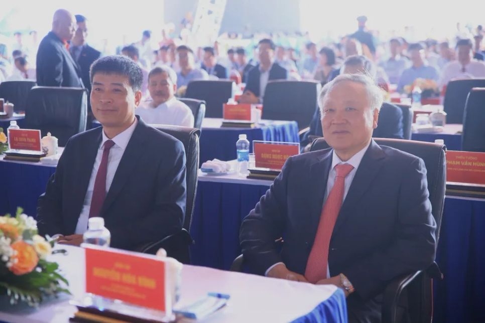 Phó Thủ tướng Thường trực Nguyễn Hòa Bình tham dự lễ khánh thành một số hạng mục và khai trương chuyến bay đầu tiên tại sân bay quốc tế Long Thành, sáng 19-12