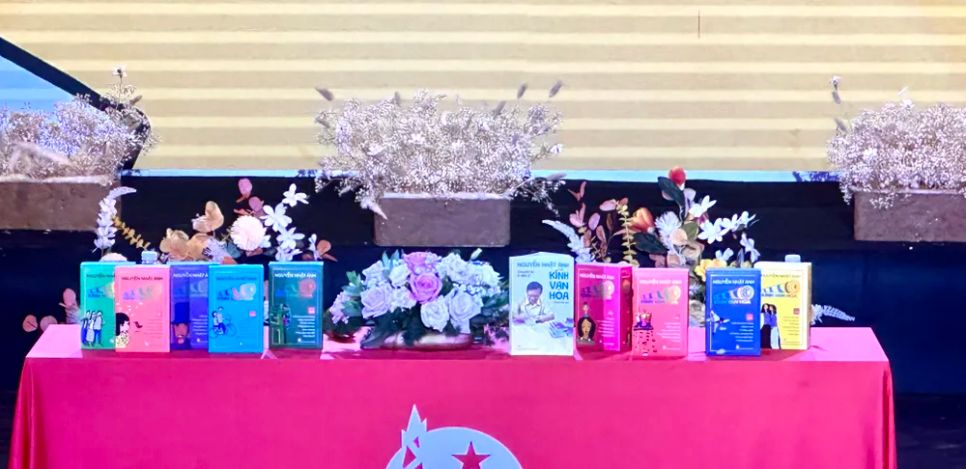 Trong lần trở lại này, Trong lần trở lại này,