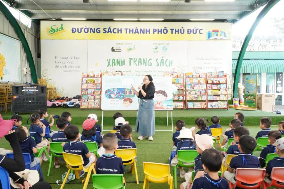 Nhiều hoạt động xã hội liên quan đến sách cũng được tổ chức tại Đường sách TP Thủ Đức. Ảnh: THANH THÚY Nhiều hoạt động xã hội liên quan đến sách cũng được tổ chức tại Đường sách TP Thủ Đức. Ảnh: THANH THÚY