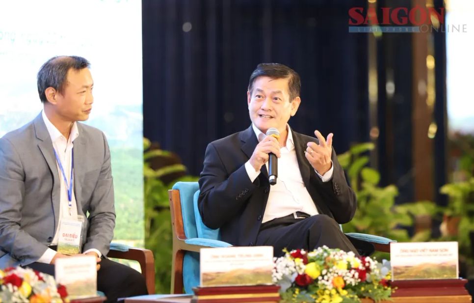 TSKH-KTS Ngô Viết Nam Sơn trao đổi tại buổi toạ đàm. Ảnh: ĐOÀN KIÊN TSKH-KTS Ngô Viết Nam Sơn trao đổi tại buổi toạ đàm. Ảnh: ĐOÀN KIÊN