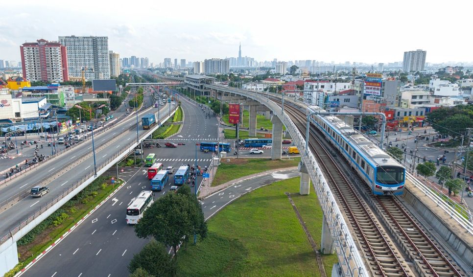 Gần 19 triệu lượt khách đi metro số 1 sau một năm vận hành