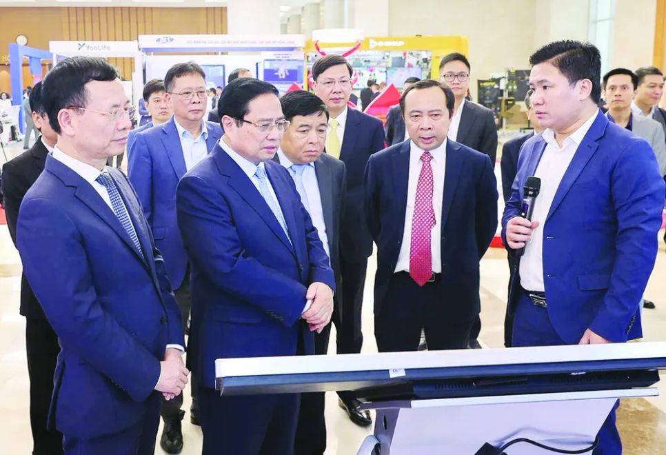 Hướng tới mô hình 'tổ hợp công nghiệp kỹ thuật số' quy mô lớn