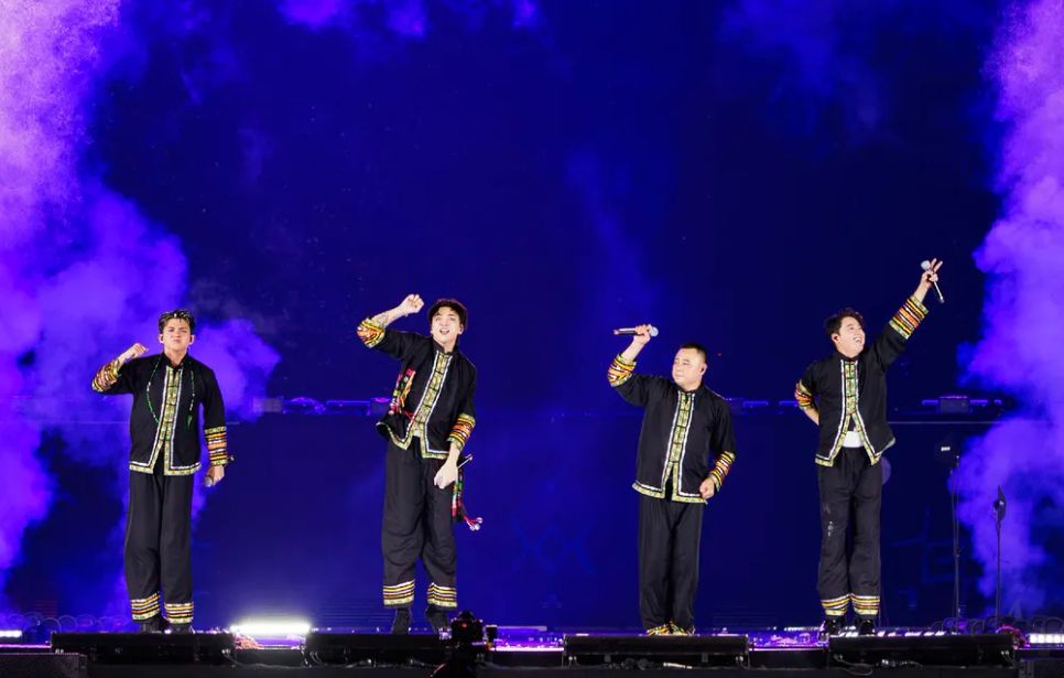 Kỷ lục gần 90.000 khán giả quy tụ tại Đại nhạc hội Y-Concert Kỷ lục gần 90.000 khán giả quy tụ tại Đại nhạc hội Y-Concert