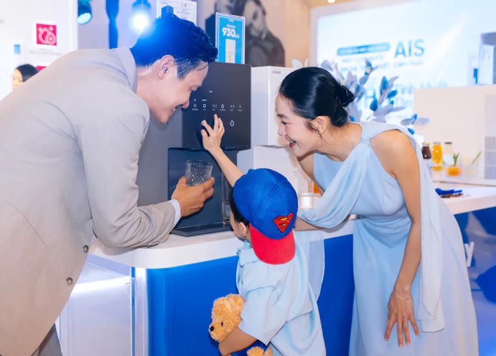 Coway Vina ra mắt máy lọc nước và làm đá Coway AIS