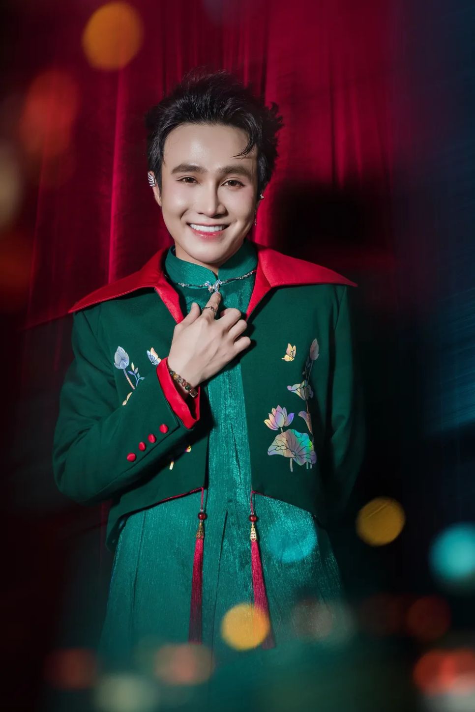 <i>Huỳnh Lập tiếp tục đưa câu chuyện về gia đình, xung đột thế hệ lên phim. Ảnh: ĐPCC</i>