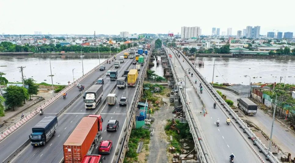 TPHCM tập trung tăng tốc, đảm bảo giải ngân 100% vốn đầu tư công năm 2025- Ảnh: QUỐC HÙNG