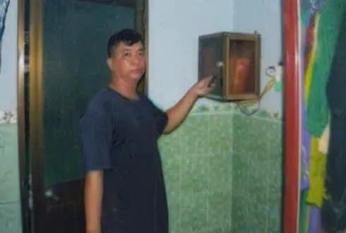 Đối tượng Trần Ngọc Anh Tuấn trộm số tiền, vàng trị giá 600 triệu đồng của mẹ vợ