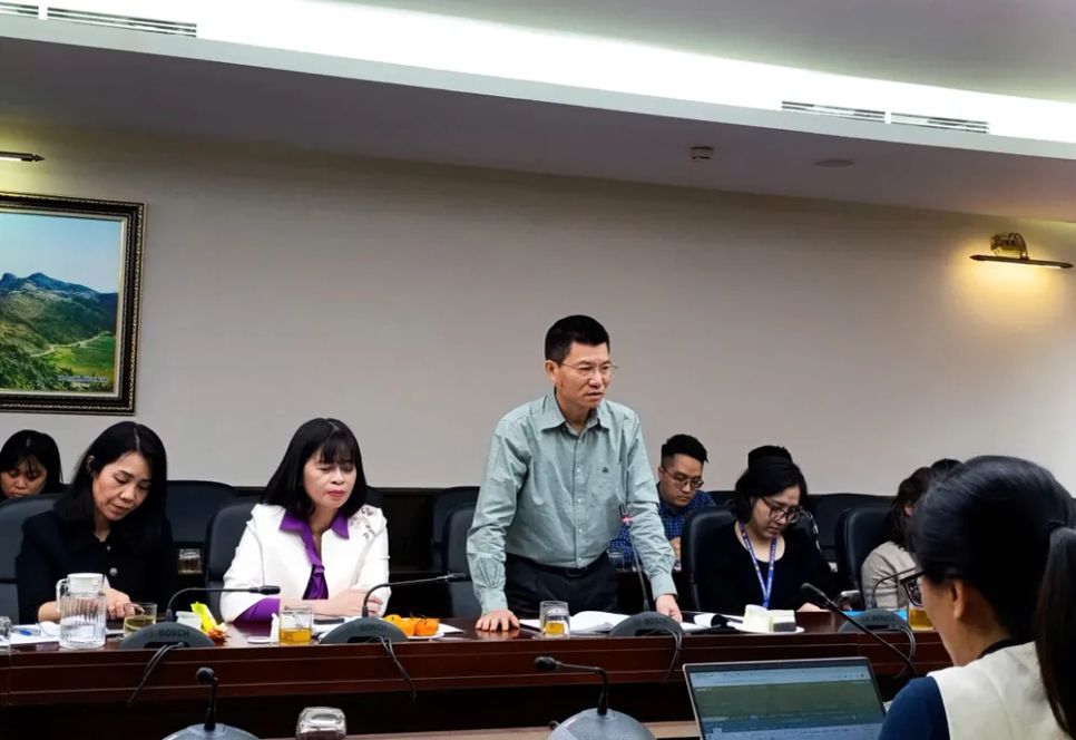 <p>Ông Lưu Hoàng, Cục trưởng Cục Quản lý ngân quỹ của KBNN, phát biểu. Ảnh: LƯU THỦY</p>