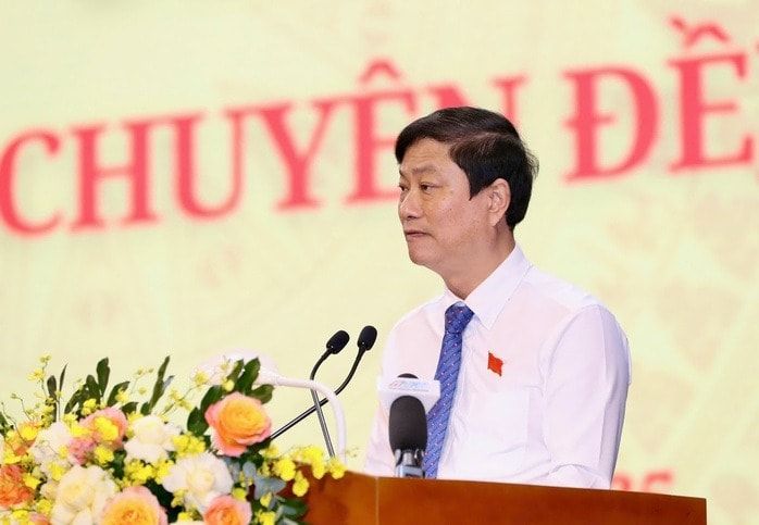 Phó Bí thư Thành ủy, Chủ tịch HĐND TP.HCM Võ Văn Minh phát biểu khai mạc kỳ họp. Ảnh: Hoàng Triều