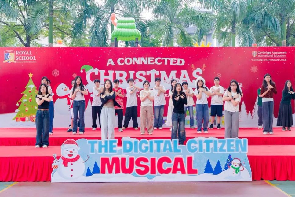 Giáng sinh 2025 tại Royal School: Nuôi dưỡng tài năng từ giáo dục trải nghiệm Giáng sinh 2025 tại Royal School: Nuôi dưỡng tài năng từ giáo dục trải nghiệm