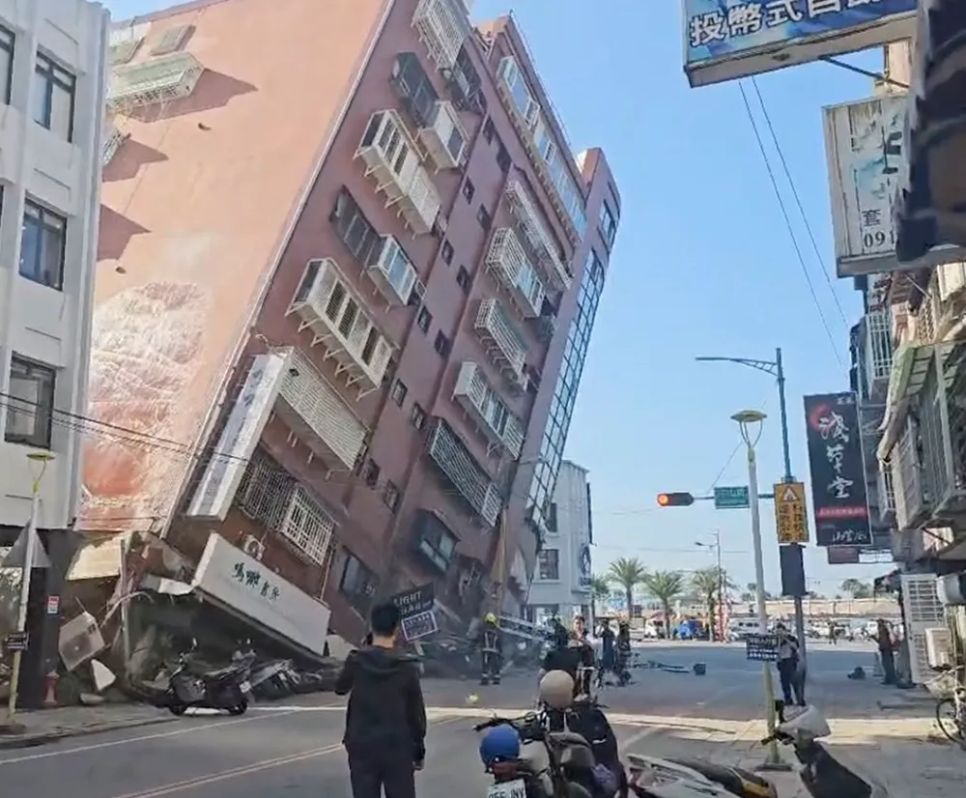 Động đất mạnh ngoài khơi lãnh thổ Đài Loan - Trung Quốc