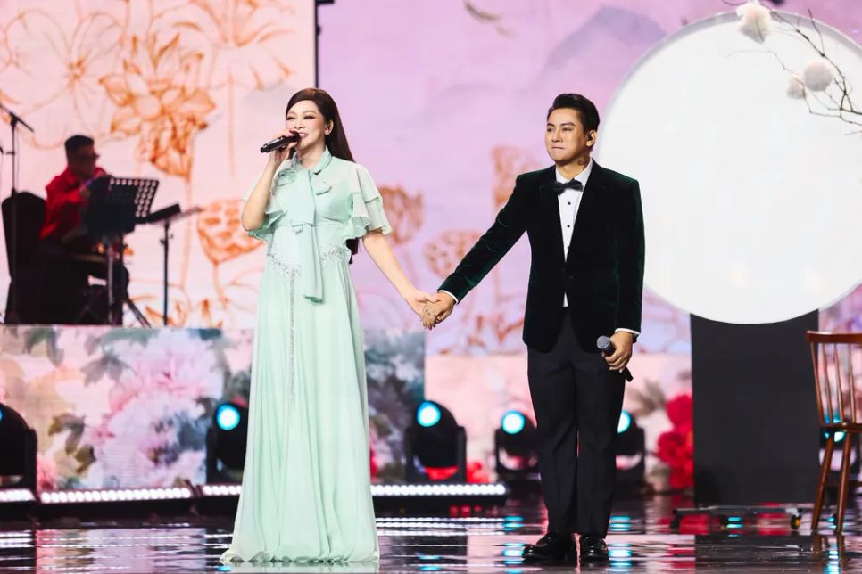 Ca sĩ Như Quỳnh và Hoài Lâm