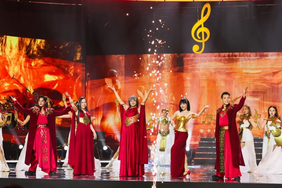 Tiết mục mở màn