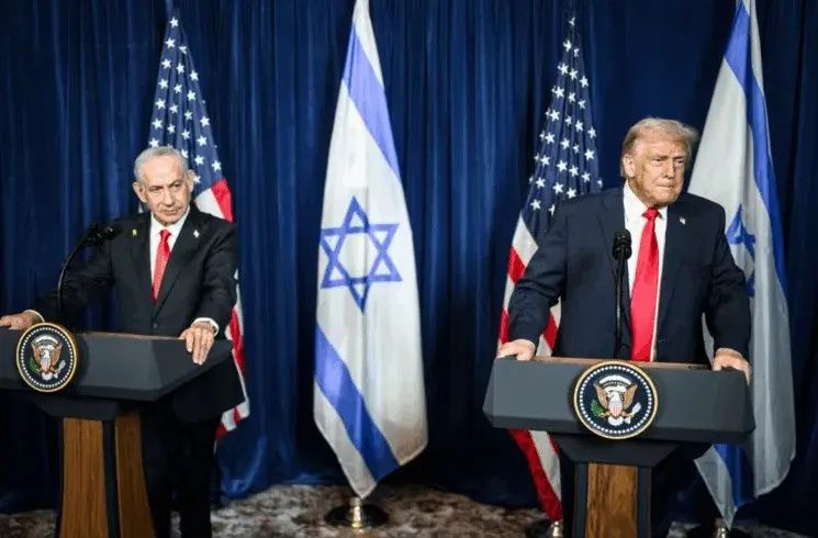 Tổng thống Mỹ Donald Trump và Thủ tướng Israel Benjamin Netanyahu trong một buổi họp báo tại khu nghỉ dưỡng Mar-a-Lago ngày 29-12. Ảnh: White House Tổng thống Mỹ Donald Trump và Thủ tướng Israel Benjamin Netanyahu trong một buổi họp báo tại khu nghỉ dưỡng Mar-a-Lago ngày 29-12. Ảnh: White House
