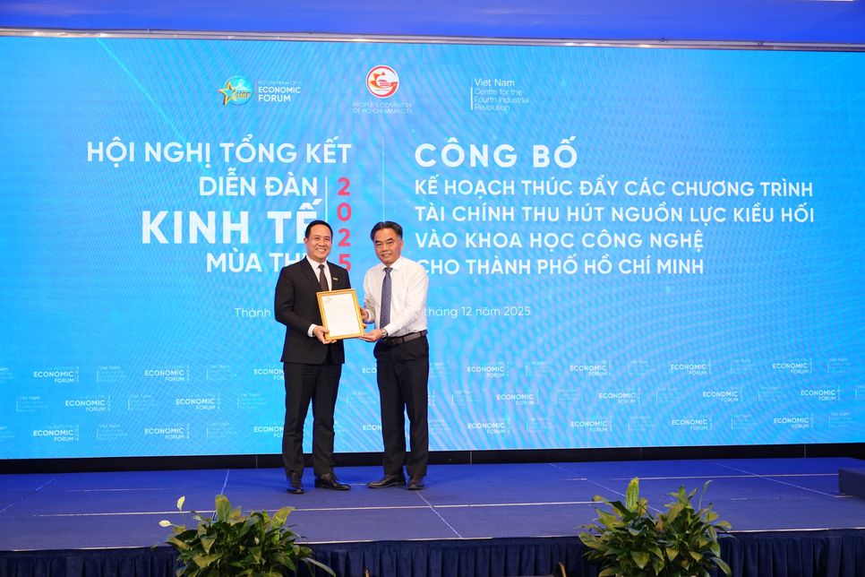 Ngân hàng Thương mại CP Nam Á nhận bằng khen của UBND TP.HCM