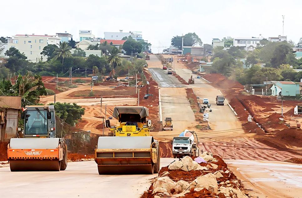 TPHCM: Không khí sôi động trên những công trường trọng điểm 