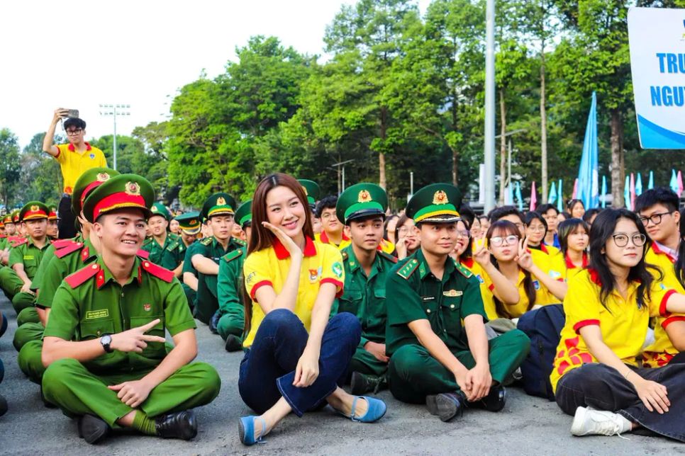 Tuổi trẻ TPHCM hào hứng ra quân chiến dịch Xuân tình nguyện năm 2026 Tuổi trẻ TPHCM hào hứng ra quân chiến dịch Xuân tình nguyện năm 2026
