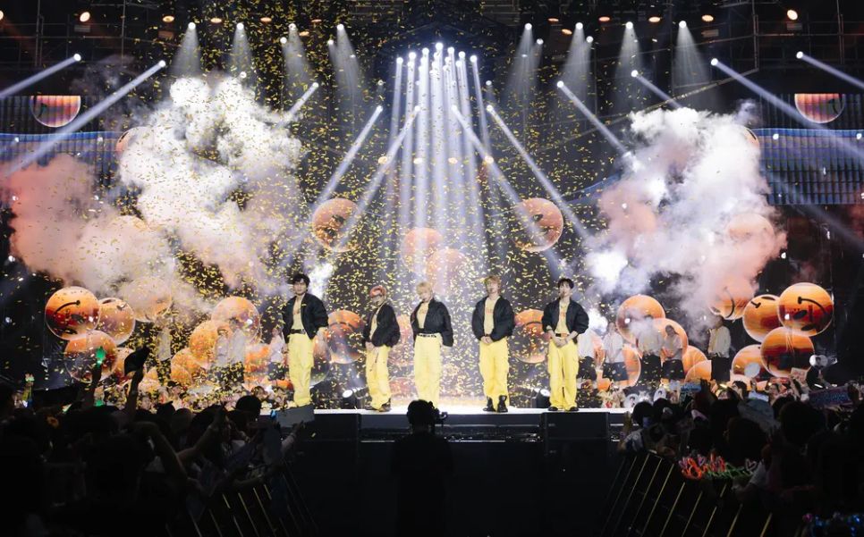 Sân khấu tinh hoa