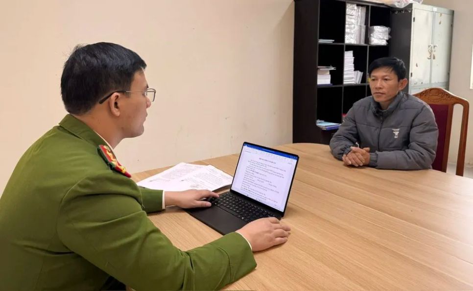 Bị can Bùi Đức Nghĩa tại cơ quan công an