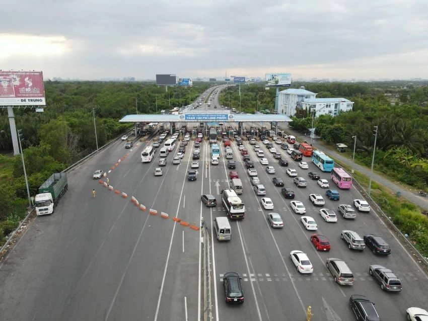 Thêm nhiều loại xe được miễn phí đường bộ theo quy định mới. Ảnh: TN