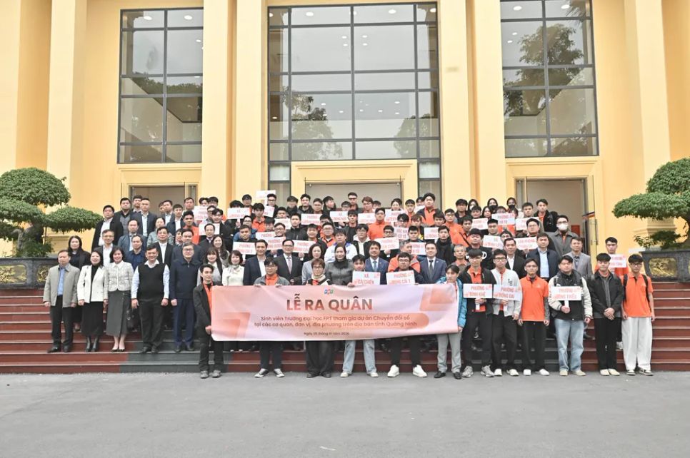 Trường ĐH FPT đưa sinh viên công nghệ về địa phương hỗ trợ triển khai Nghị quyết 57