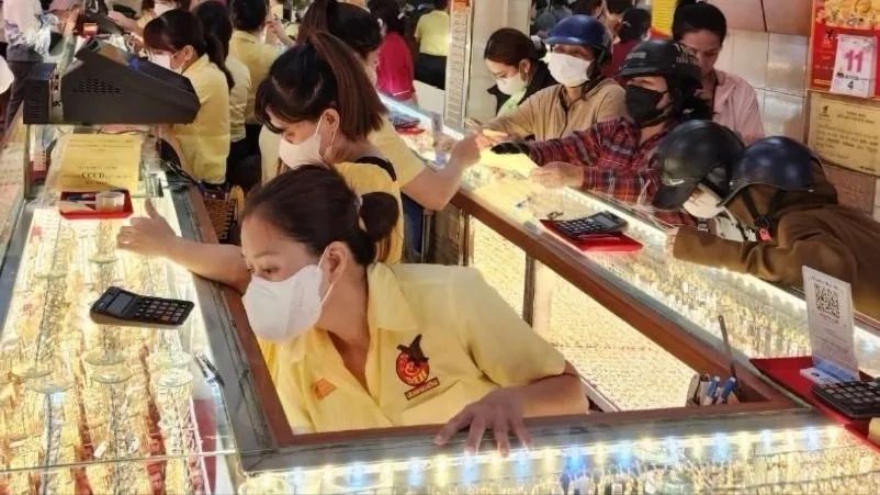 Sáng 7-1, giá vàng trong nước tiếp tục tăng Sáng 7-1, giá vàng trong nước tiếp tục tăng