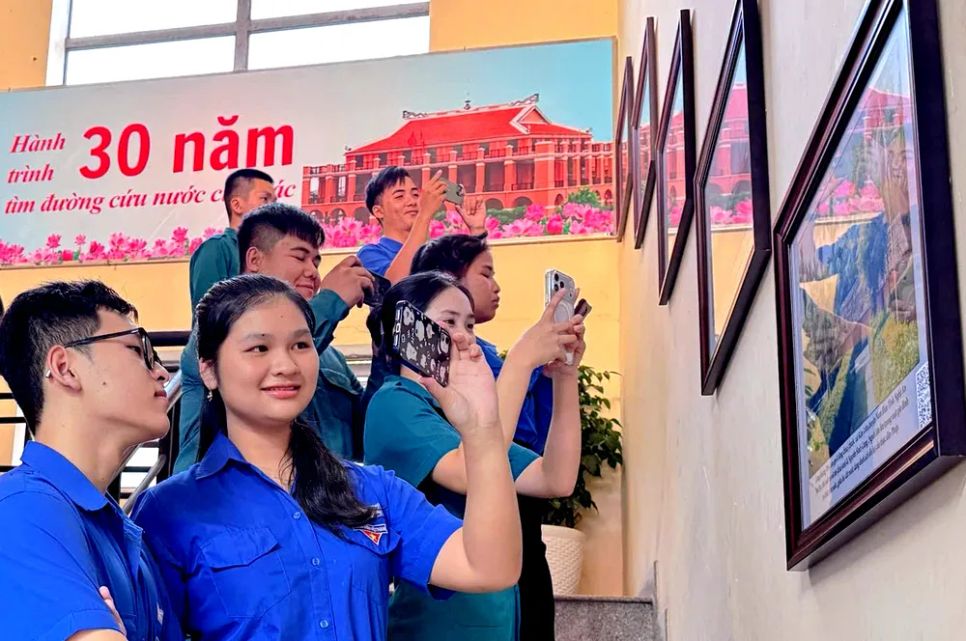 Đoàn viên, thanh niên tìm hiểu về cuộc đời và sự nghiệp cách mạng của Chủ tịch Hồ Chí Minh