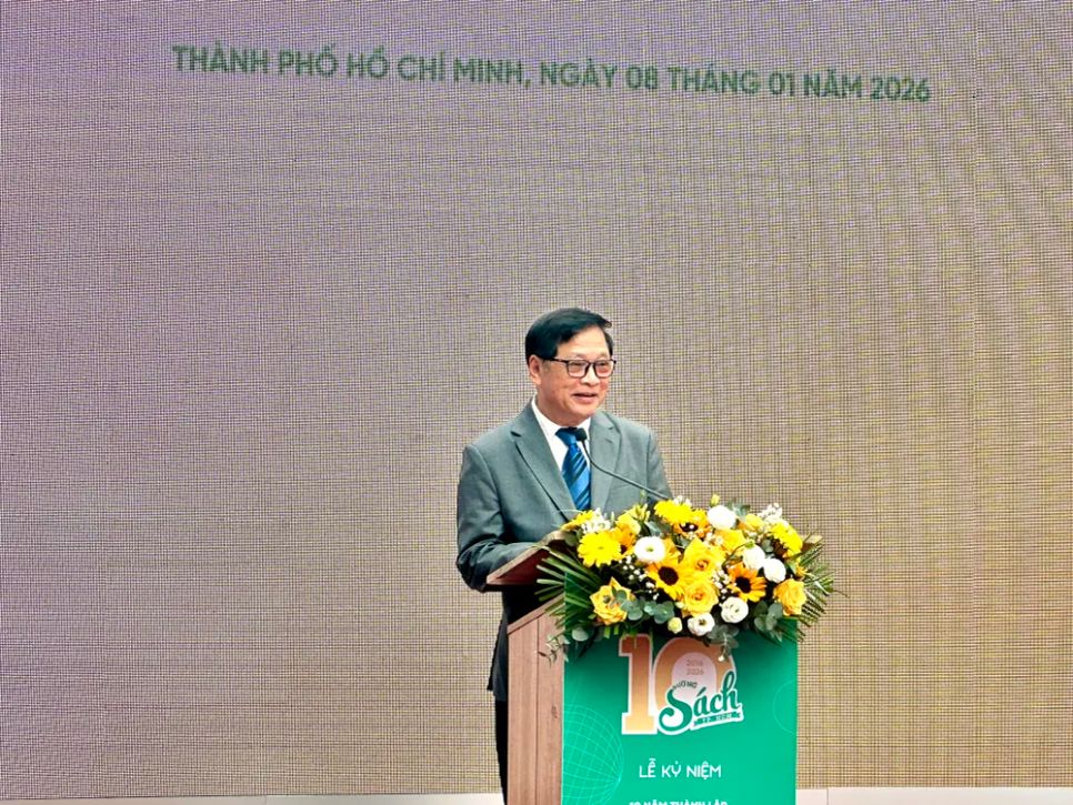 Ông Lê Hoàng, Giám đốc Đường sách TPHCM, phát biểu. Ảnh: HỒ SƠN