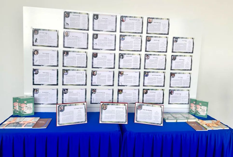 31 tác phẩm văn học được lựa chọn đến từ các tác giả tiêu biểu của Việt Nam và Hàn Quốc. Ảnh: HỒ SƠN 31 tác phẩm văn học được lựa chọn đến từ các tác giả tiêu biểu của Việt Nam và Hàn Quốc. Ảnh: HỒ SƠN