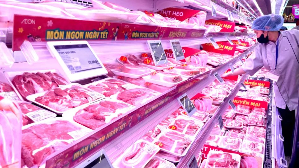 Quầy thịt heo tại AEON Tạ Quang Bửu, TPHCM (ẢNH: HOÀNG HÙNG) Quầy thịt heo tại AEON Tạ Quang Bửu, TPHCM (ẢNH: HOÀNG HÙNG)