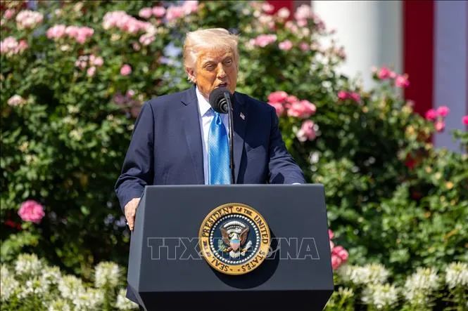 Tổng thống Mỹ Donald Trump phát biểu tại Nhà Trắng, Washington, D.C. Ảnh: THX/TTXVN Tổng thống Mỹ Donald Trump phát biểu tại Nhà Trắng, Washington, D.C. Ảnh: THX/TTXVN