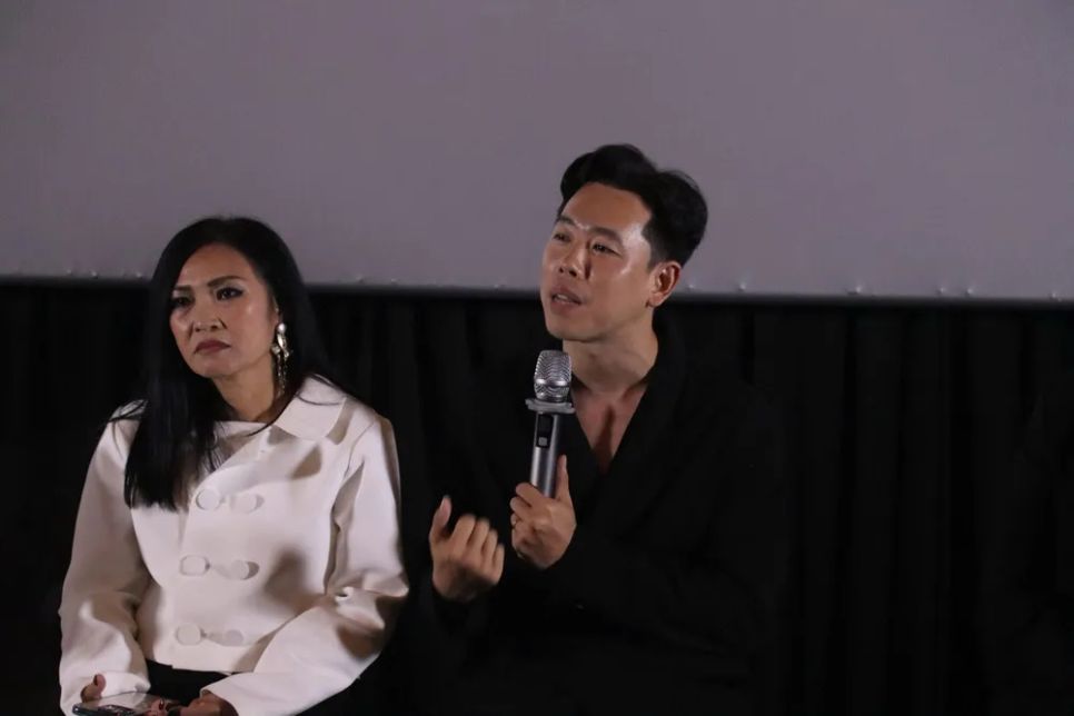 <i>Đạo diễn Đỗ Quốc Trung chia sẻ về quá trình thực hiện bộ phim. Ảnh: V.HÀ</i>